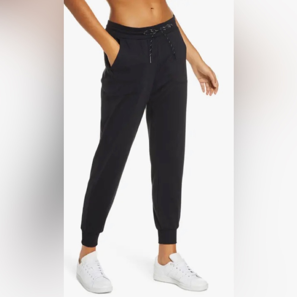 Black Zella brand Joggers Full length Size Medium